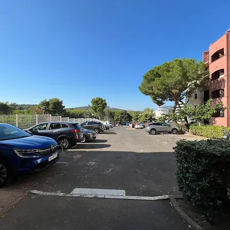 Charmant Studio Cabine *